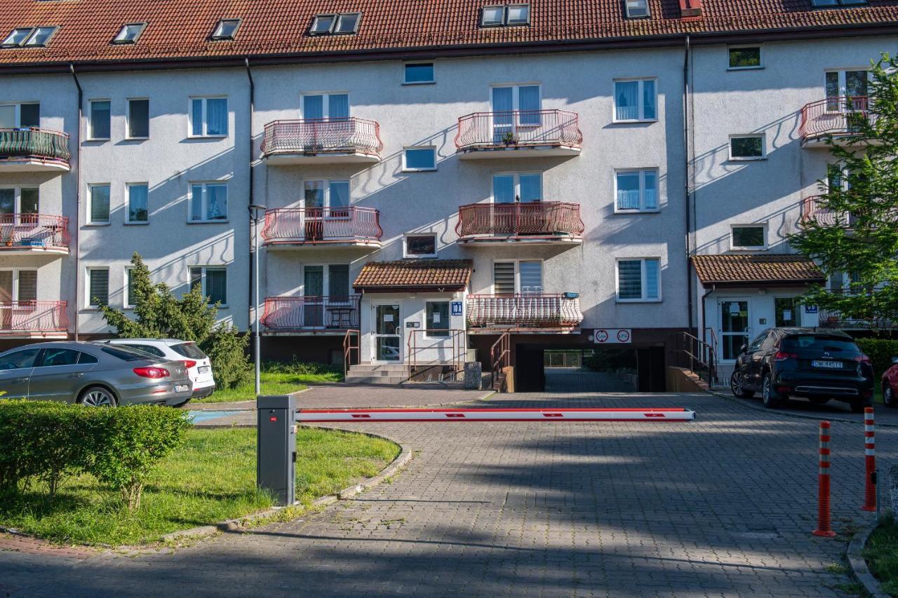 Apartament Wakacyjny Z Klimatyzacja 코워브제크 외부 사진